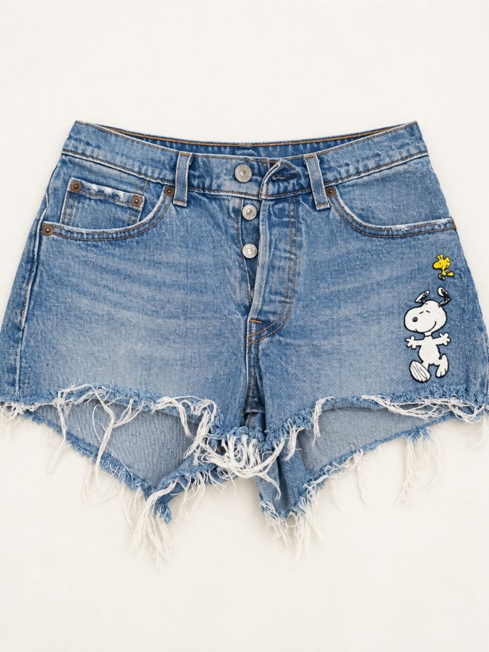 Levi’s x Peanuts 501 Snoopy Woodstock Cutoff Denim Shorts W24 Frayed Button Fly